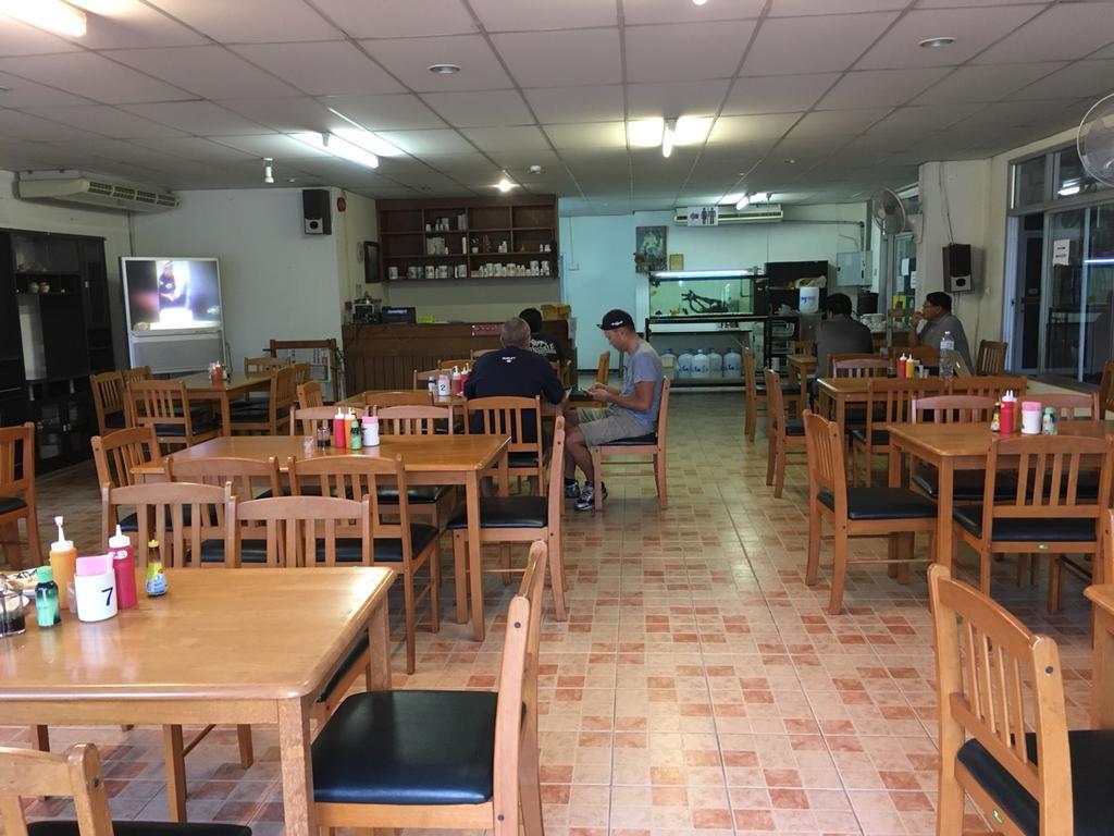 The Residence Hotel -Sha Extra Plus Chiang Mai Bagian luar foto