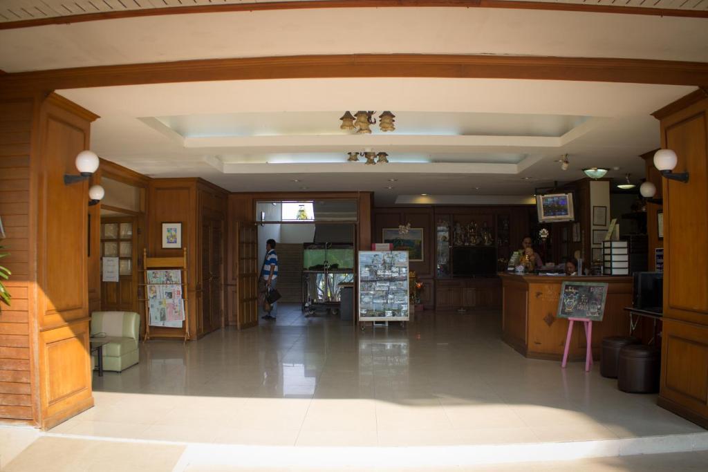 The Residence Hotel -Sha Extra Plus Chiang Mai Bagian luar foto